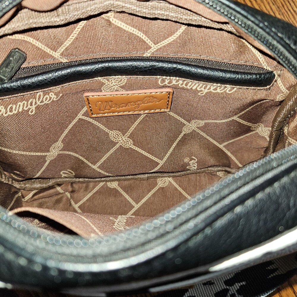 Wrangler cow print purse - Picture 3 of 4